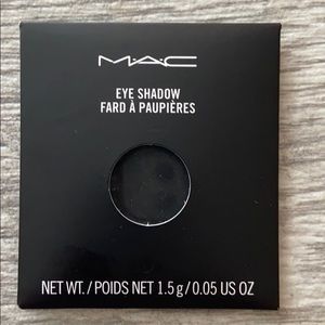MAC  EYESHADOW PAN ~ CARBON”